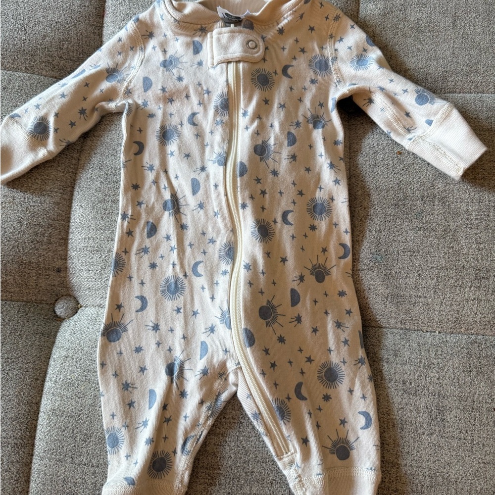 Hanna Andersson Cream and Blue Organic Baby Onesie